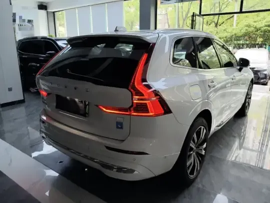 Volvo XC60 New Energy 2023 (112400 км)