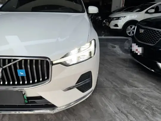 Volvo XC60 New Energy 2023 (112400 км)