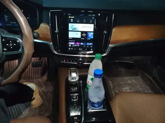 Volvo S90 New Energy 2023 (108200 км)