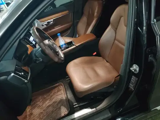 Volvo S90 New Energy 2023 (108200 км)