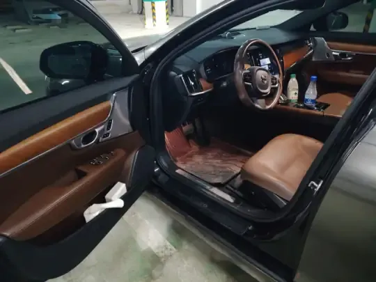 Volvo S90 New Energy 2023 (108200 км)