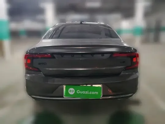 Volvo S90 New Energy 2023 (108200 км)