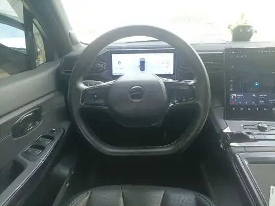 Nio ES8 2022 (78600 км)