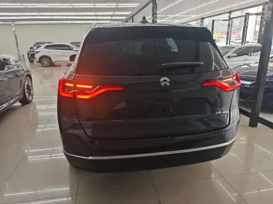 Nio ES8 2022 (59300 км)