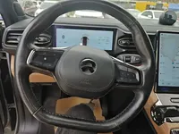 Nio ES8 2022 (72400 км)