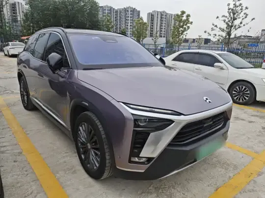 Nio ES8 2022 (72400 км)