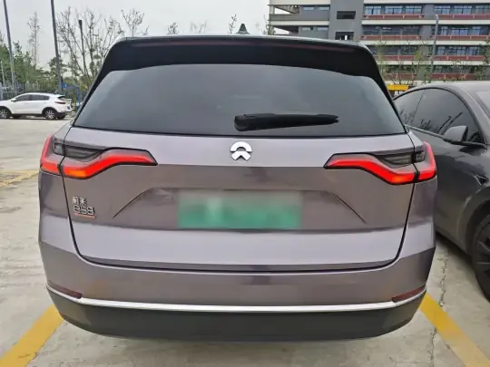 Nio ES8 2022 (72400 км)