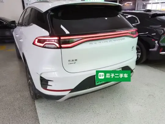 BYD Tang New Energy 2022 (100300 км)