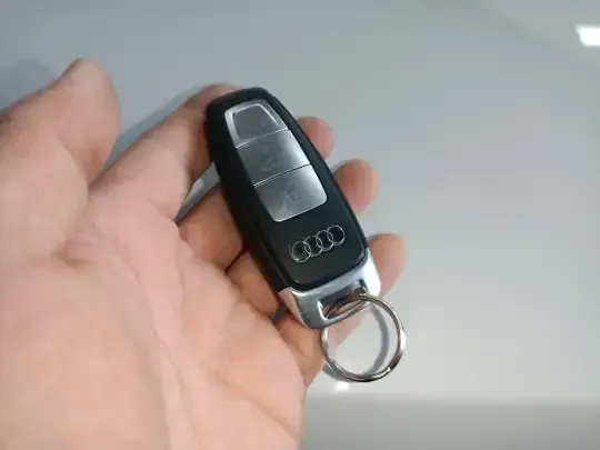 Audi Q4 e-tron 2022 (27799 км)
