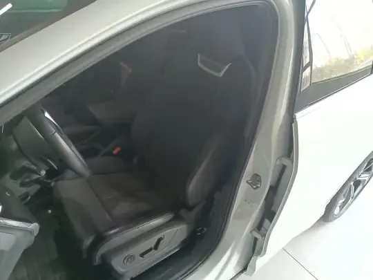 Audi Q4 e-tron 2022 (27799 км)