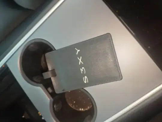 Tesla Model Y 2022 (113100 км)