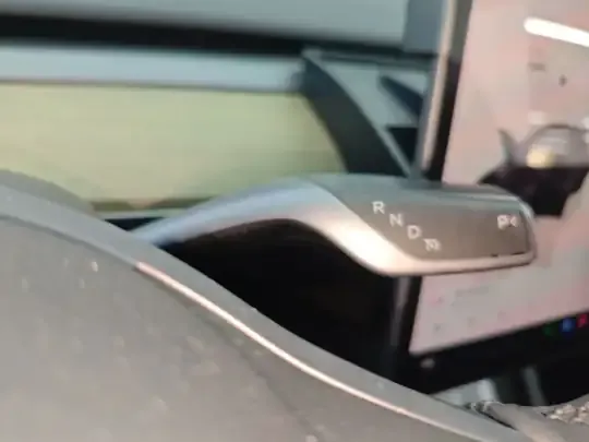 Tesla Model Y 2022 (113100 км)