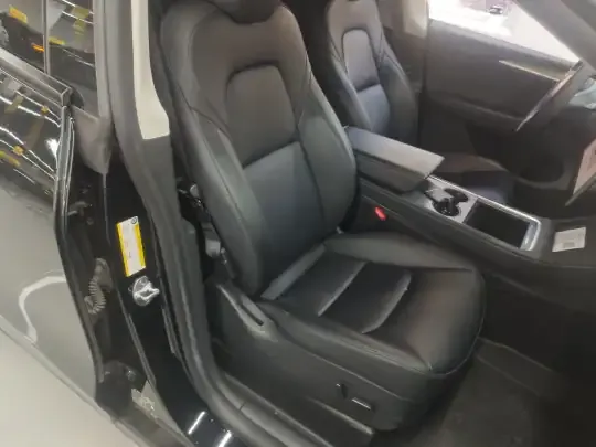 Tesla Model Y 2022 (113100 км)