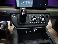 Land Rover Defender 2023 (18500 км)
