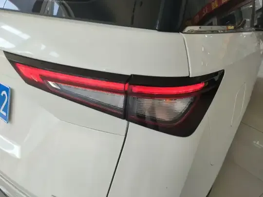 Wuling Jiachen 2022 (65000 км)