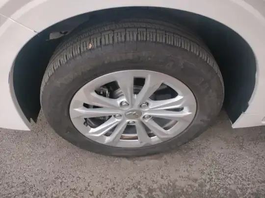 Wuling Jiachen 2022 (9600 км)