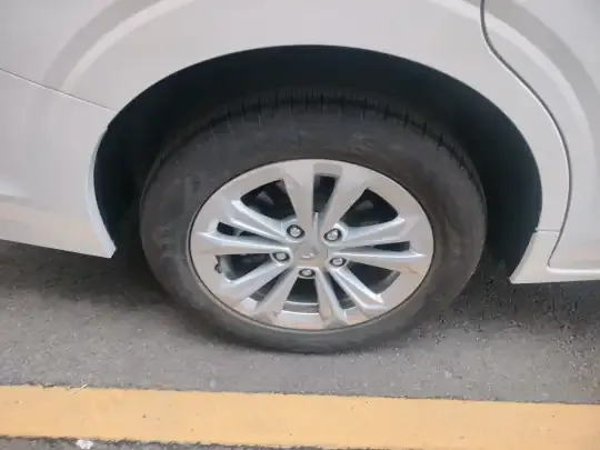 Wuling Jiachen 2022 (9600 км)