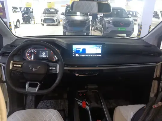 Wuling Jiachen 2022 (26200 км)