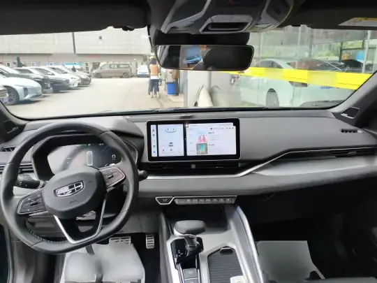 Geely Auto Preface 2023 (8900 км)