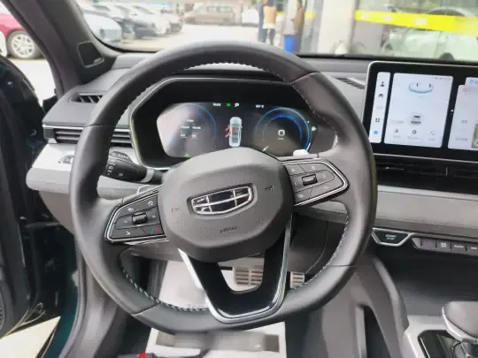 Geely Auto Preface 2023 (8900 км)