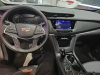 Cadillac XT5 2022 (37300 км)