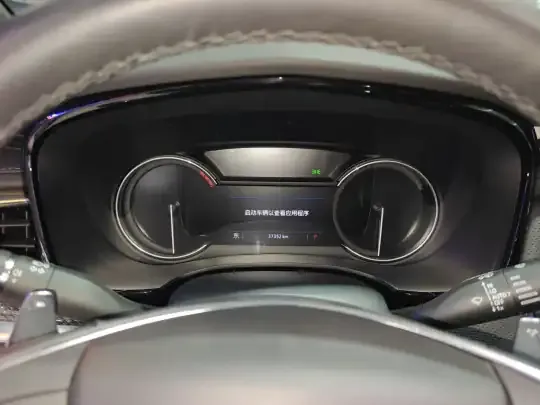 Cadillac XT5 2022 (37300 км)