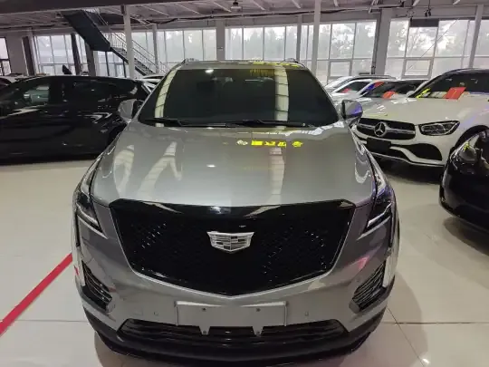 Cadillac XT5 2022 (37300 км)