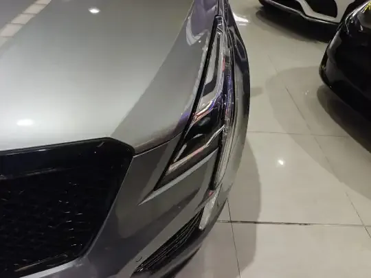 Cadillac XT5 2022 (37300 км)