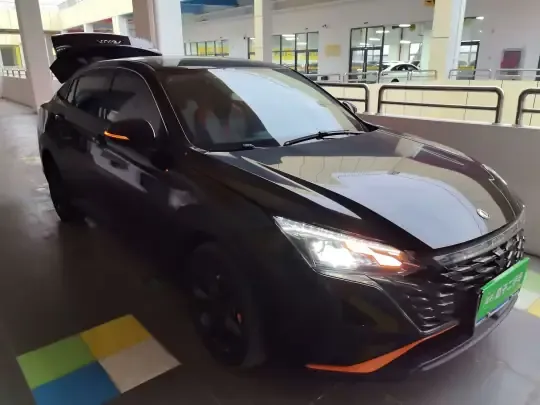 Dongfeng Aeolus Yixuan 2023 (34000 км)