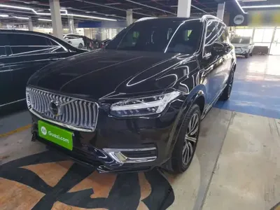 Volvo XC90 2023 (91800 км)