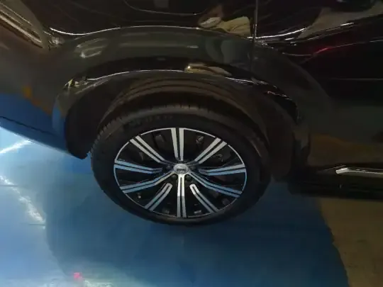Volvo XC90 2023 (91800 км)