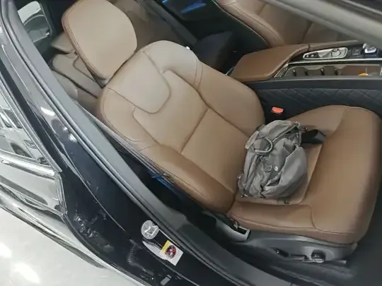 Volvo XC90 2023 (86200 км)