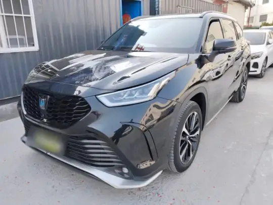 Toyota Crown Kluger 2022 (62699 км)