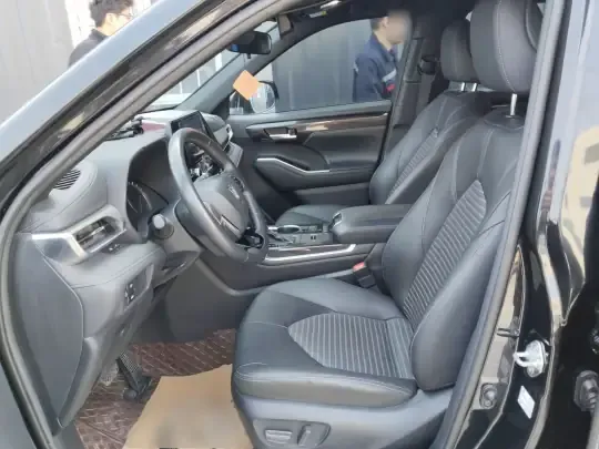 Toyota Crown Kluger 2022 (62699 км)