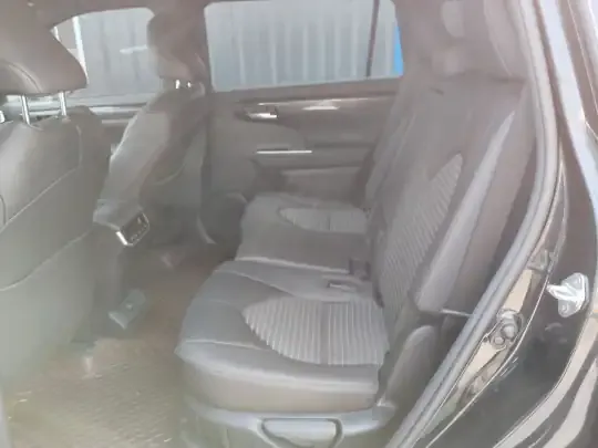 Toyota Crown Kluger 2022 (62699 км)