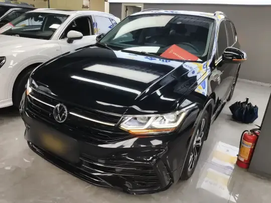 Volkswagen Tiguan L 2023 (52600 км)