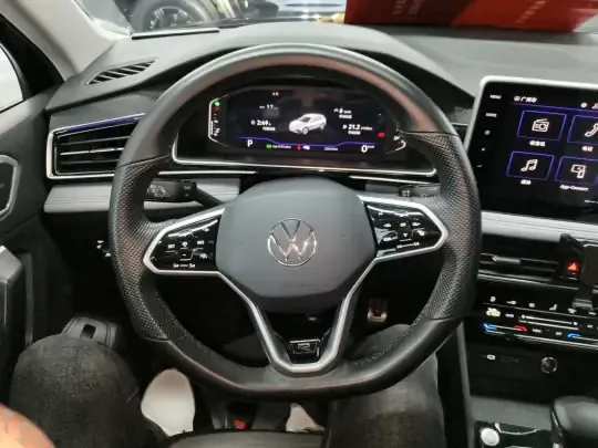 Volkswagen Tiguan L 2023 (52600 км)