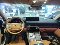 Genesis GV80 2023 (30900 км)