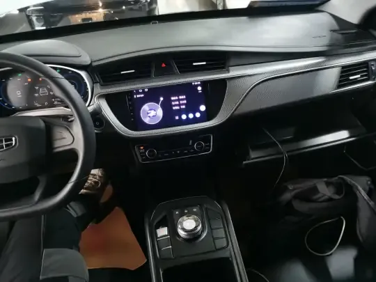Geely Auto Emgrand New Energy 2022 (43000 км)