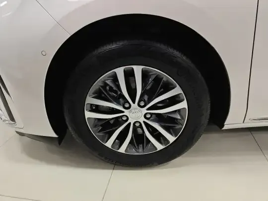 Buick GL8 2023 (85500 км)