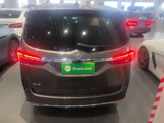 Buick GL8 2023 (45599 км)
