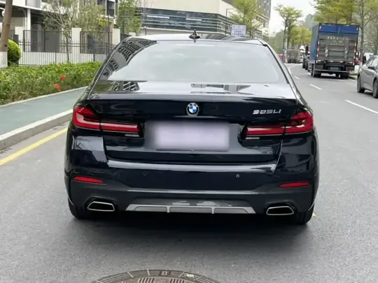 BMW 5 Series 2022 (34900 км)