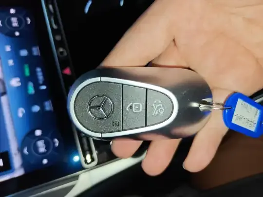 Mercedes-Benz GLC 2023 (34000 км)