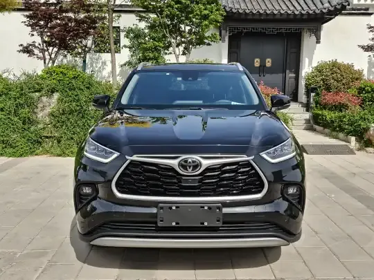 Toyota Highlander 2022 (6300 км)