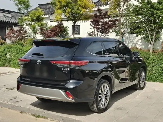 Toyota Highlander 2022 (6300 км)