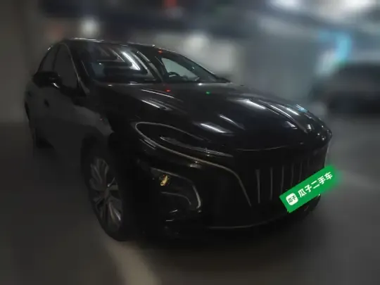 Hongqi E-QM5 2023 (61700 км)