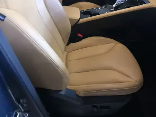 Roewe RX5 2023 (4400 км)