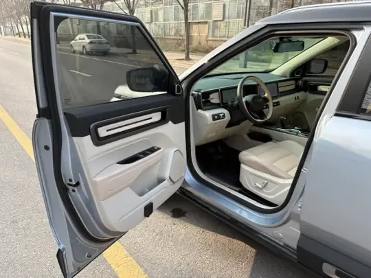 Geely Auto icon 2023 (15300 км)