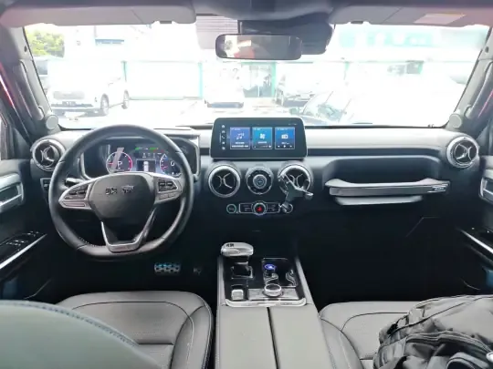 BAIC Off-Road BJ40 2023 (38600 км)