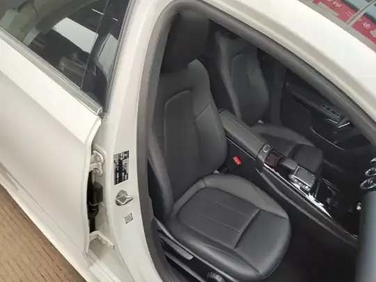 Mercedes-Benz A-Class 2022 (38100 км)